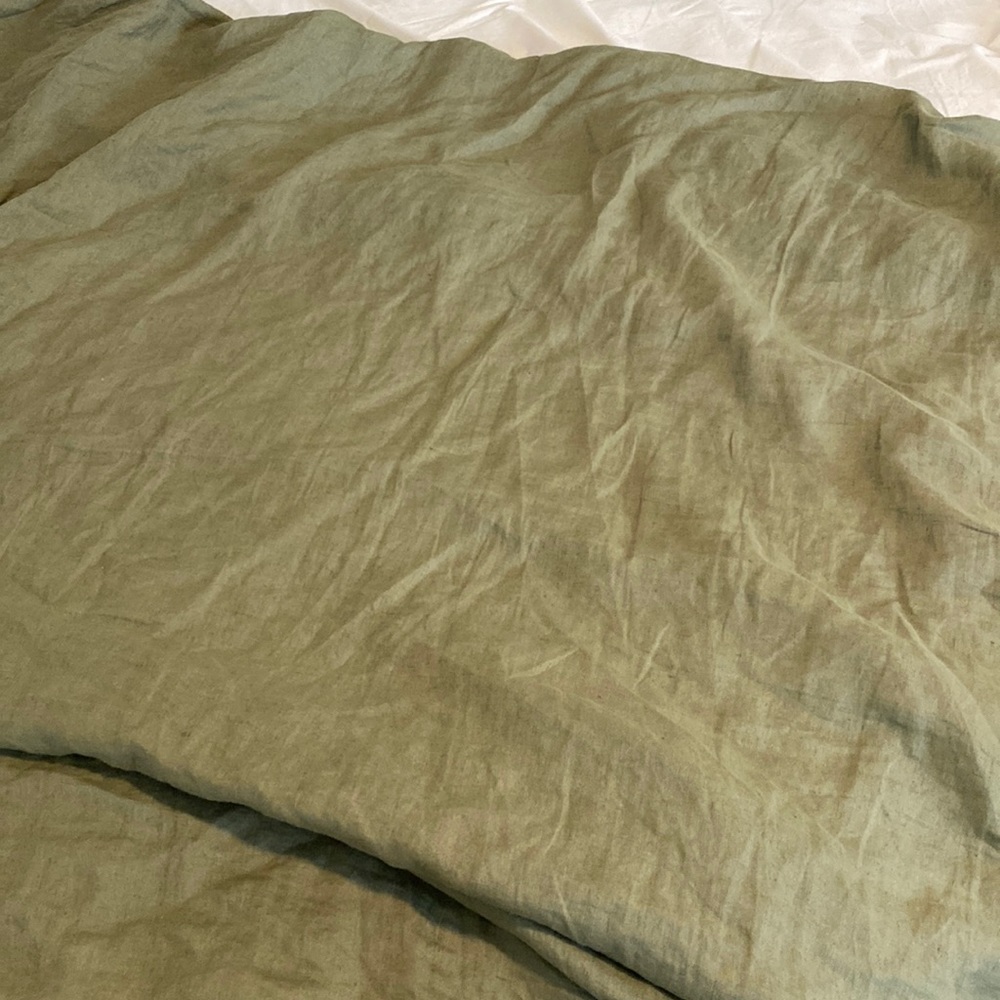 Zara linen flat sheet and pillow cases green